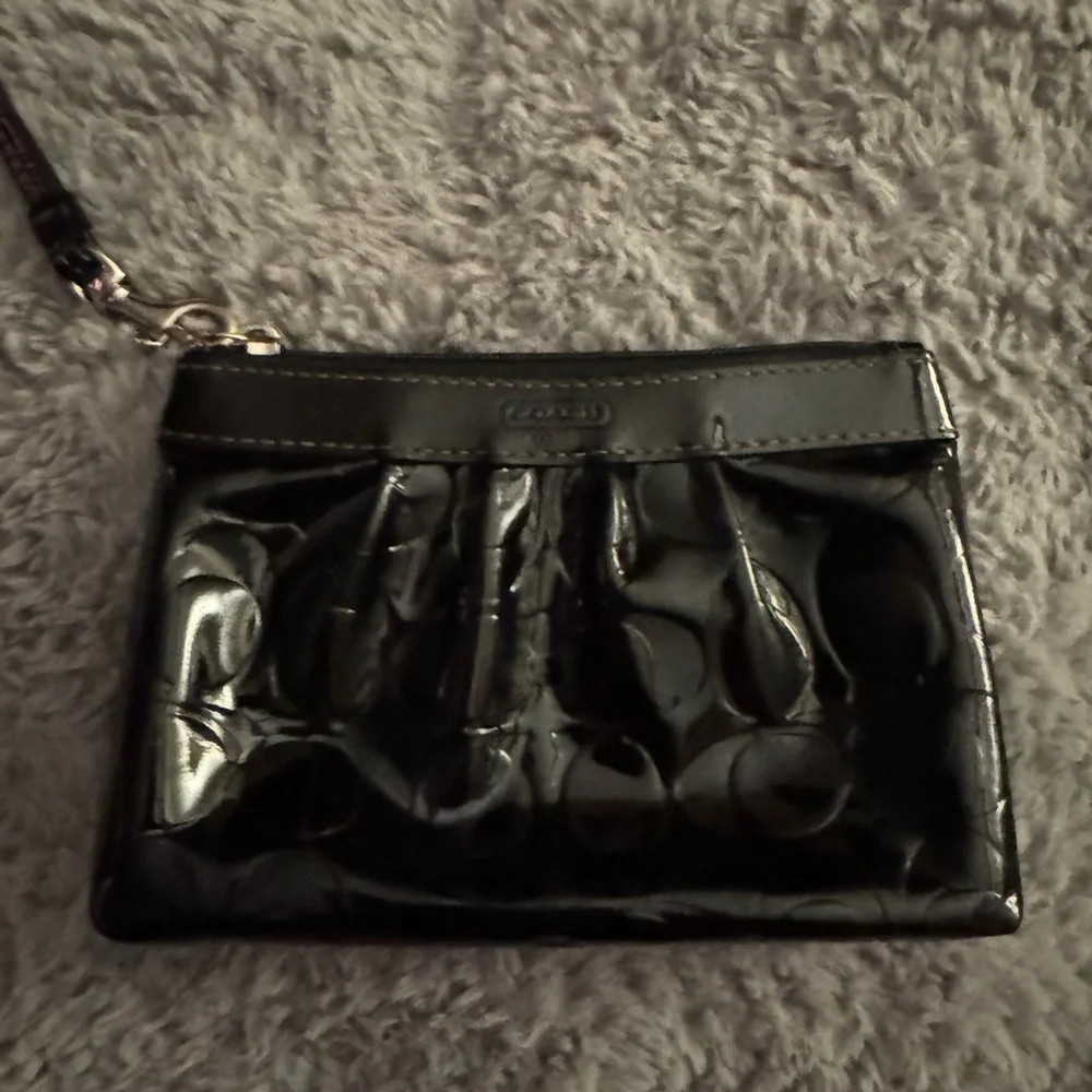 COACH Y2K Black Patent Leather Embossed Wristlet
